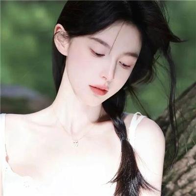 赤裸的公务员